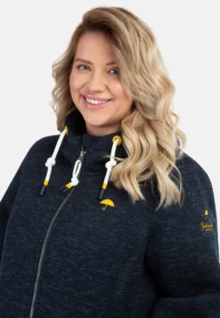 Schmuddelwedda ChanceryCardiganMarine Melange Donna Maglieria WD221I00O-K11 -Schmuddelwedda 3422ad6abffd4c13b8a6c34c977f9185 scaled