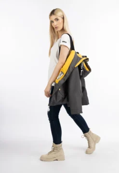 Schmuddelwedda Cappotto InvernaleSteingrau Donna Cappotti WD221U0OT-C12 -Schmuddelwedda 43a009de9fc64b7db774ce936c482017 scaled