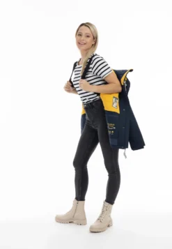 Schmuddelwedda YepaGiacca OutdoorMarine Donna Giacche E Blazer WD221U0S2-K12 -Schmuddelwedda 7674f1cd301a43159140c10aa5df8967 scaled