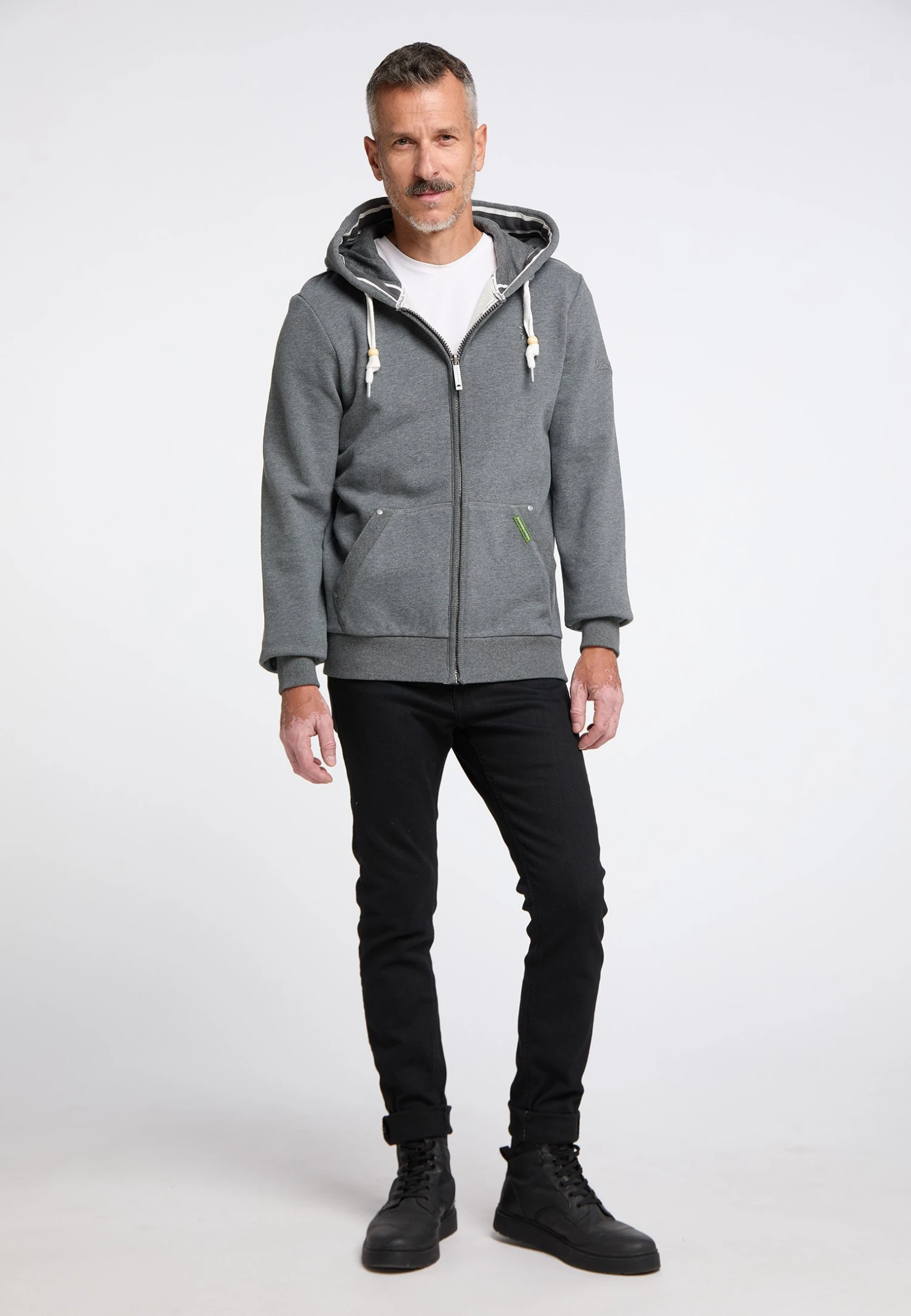 Schmuddelwedda Felpa Con ZipGrau Melange Uomo Maglieria E Felpe WD222S06P-C11 2 Schmuddelwedda Felpa Con ZipGrau Melange Uomo Maglieria E Felpe WD222S06P-C11 - immagine 2