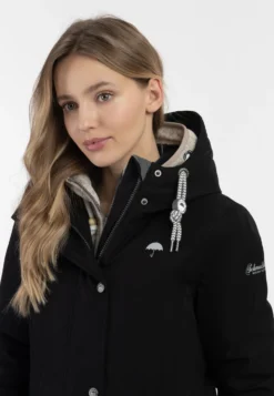 Schmuddelwedda PenninsulaParkaSchwarz Donna Cappotti WD221U0S0-Q11 -Schmuddelwedda 8da4c60afbc642eb817e38f224f731d7 scaled