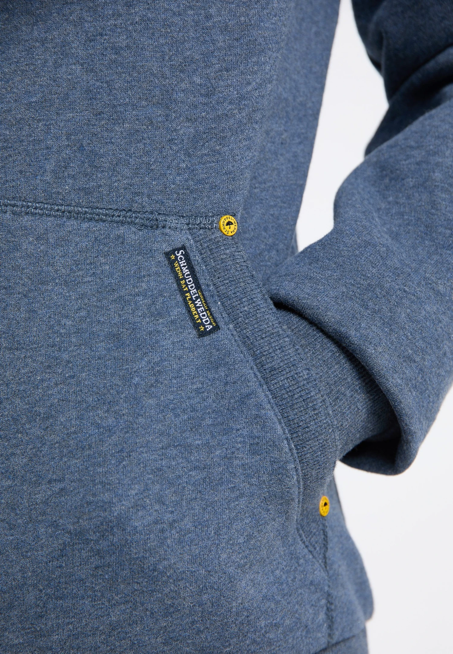 Schmuddelwedda Felpa Con CappuccioMarine Melange Uomo Maglieria E Felpe WD222S02R-K13 4 Schmuddelwedda Felpa Con CappuccioMarine Melange Uomo Maglieria E Felpe WD222S02R-K13 - immagine 4